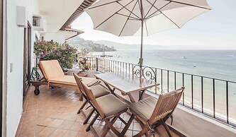Ocean View 2Br Condo-balcony-beach-pool - 908