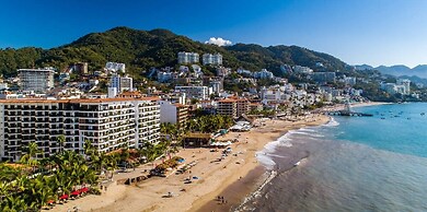 Ocean View 2Br Condo-balcony-beach-pool - 908