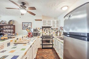 Ocean View 2Br Condo-balcony-beach-pool - 908