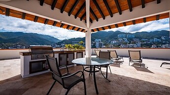 Ocean View 2Br Condo-balcony-beach-pool - 908