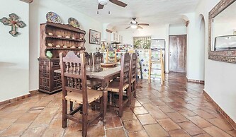 Ocean View 2Br Condo-balcony-beach-pool - 908