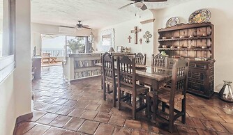 Ocean View 2Br Condo-balcony-beach-pool - 908