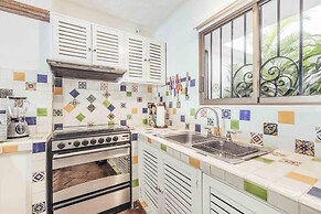 Ocean View 2Br Condo-balcony-beach-pool - 908