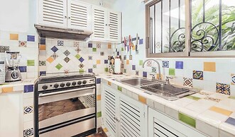 Ocean View 2Br Condo-balcony-beach-pool - 908