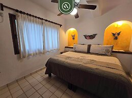 Ocean View 1Br Condo-balcony-beach-pool 406