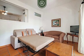 Amazing 2 BR Condo - Private Terrace - Pool
