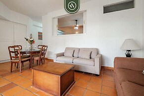 Amazing 2 BR Condo - Private Terrace - Pool