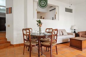 Amazing 2 BR Condo - Private Terrace - Pool