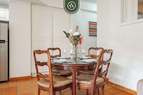 Amazing 2 BR Condo - Private Terrace - Pool