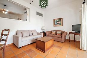 Amazing 2 BR Condo - Private Terrace - Pool