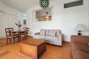 Amazing 2 BR Condo - Private Terrace - Pool