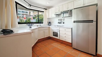 Amazing 2 BR Condo - Private Terrace - Pool