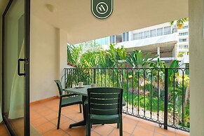 Amazing 2 BR Condo - Private Terrace - Pool