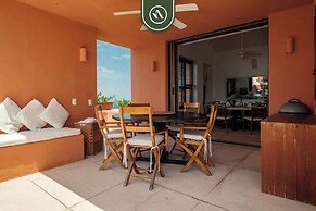 4 BR Penthouse - Breathtaking Views - Private Pool