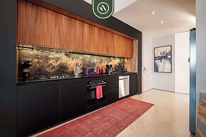 Condo With Balcony - Rooftop Pool With Ocean View