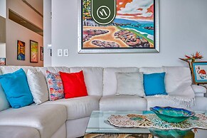 Luxurious 2 BR Condo - Oceanfront - Infinity Pools