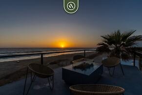 Oceanfront 10 BR Villa With Pool - Jacuzzi - Beach