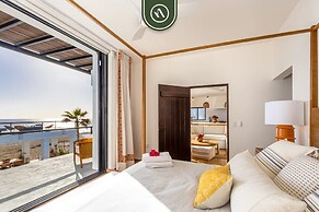 Oceanfront 10 BR Villa With Pool - Jacuzzi - Beach