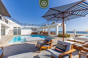 Oceanfront 10 BR Villa With Pool - Jacuzzi - Beach