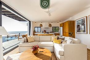 Oceanfront 10 BR Villa With Pool - Jacuzzi - Beach
