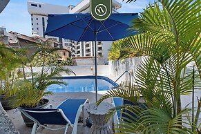 Stunning 2 BR Condo - Oceanview Terrace - Downtown