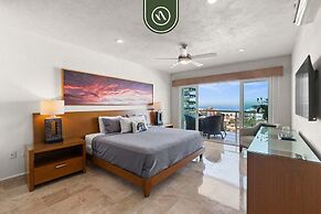 Stunning 2 BR Condo - Oceanview Terrace - Downtown