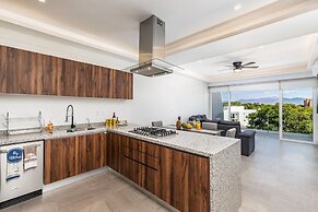 Believe Condo Flamingos Believe 302