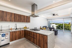 Believe Condo Flamingos Believe 302