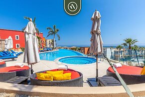 Villa With Private Pool & Patio in Cabo