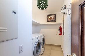 2BR Condo With Private Terrace - Ocean View - Pool