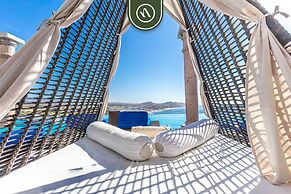 2BR Condo With Private Terrace - Ocean View