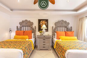 2BR Condo With Private Terrace - Ocean View