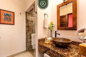 2BR Condo With Private Terrace - Ocean View