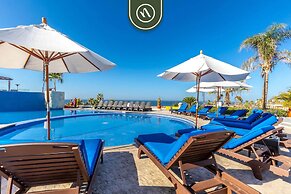 2BR Condo With Private Terrace - Ocean View