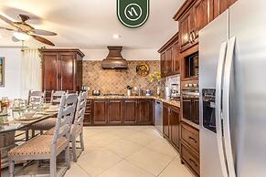 2BR Condo With Private Terrace - Ocean View