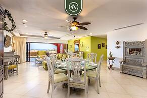Great Condo With Private Balcony - Ocean View