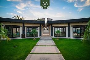 Luxury House With Ocean View
