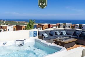 Luxury House With Ocean View