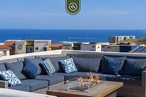 Luxury House With Ocean View
