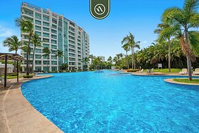 Stylish 2 BR Condo - Pools - Golf - Membership