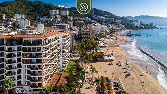Oceanview 2BR Condo - Romantic Zone - Rooftop Pool