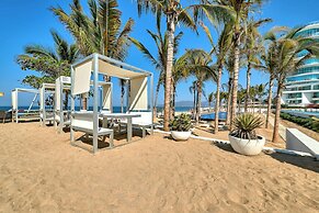 Beachfront Duplex With Multiple Pools - Beachclub