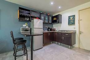 Beachfront Duplex With Multiple Pools - Beachclub