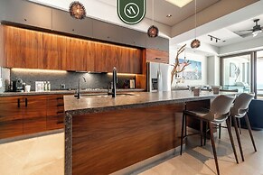 Luxury 2 BR Condo With Beachview - Rooftop Pool
