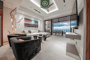 Luxury 2 BR Condo With Beachview - Rooftop Pool
