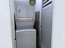 Ocean View 2BR Condo - Private Terrace - Beach