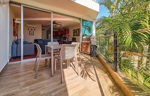 Beachfront 2BR Condo With Pool and Beachclub