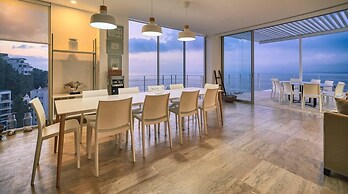 Breathtaking 3BR Condo - Private Pool - Sunsets