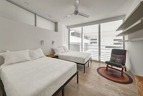 Breathtaking 3BR Condo - Private Pool - Sunsets