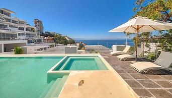 Breathtaking 3BR Condo - Private Pool - Sunsets